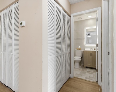2060 Marilyn Street - Photo Thumbnail 20