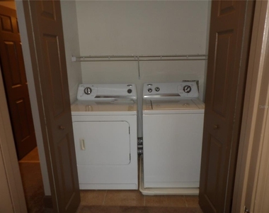 8098 Moonstone Drive - Photo Thumbnail 13