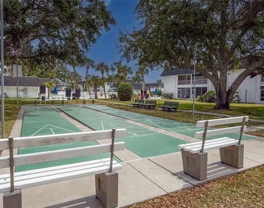 4703 1st Court W - Photo Thumbnail 22