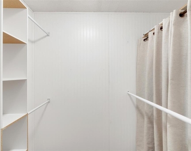 5996 Hibiscus Drive - Photo Thumbnail 27