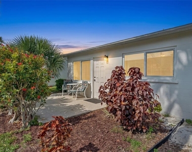 5996 Hibiscus Drive - Photo Thumbnail 35
