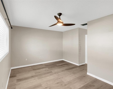 5996 Hibiscus Drive - Photo Thumbnail 24