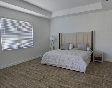 18334 Ridgeline Drive - Photo Thumbnail 8
