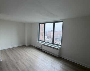 3333 Broadway - Photo Thumbnail 3