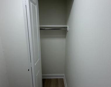 3333 Broadway - Photo Thumbnail 6