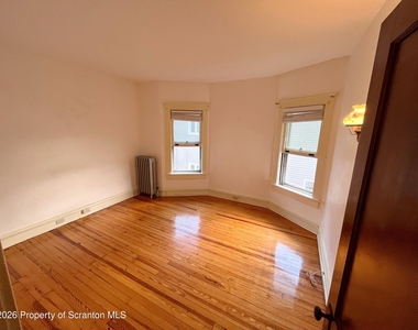 1707 Monroe Avenue - Photo Thumbnail 5