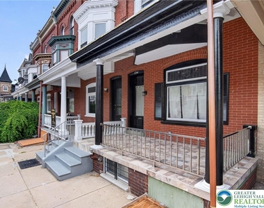 1341 W Chew Street - Photo Thumbnail 6