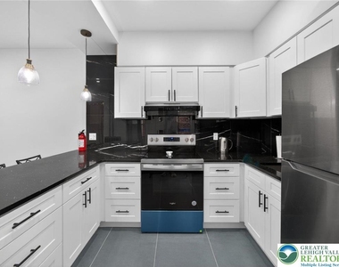 1341 W Chew Street - Photo Thumbnail 18