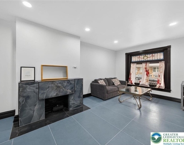 1341 W Chew Street - Photo Thumbnail 10
