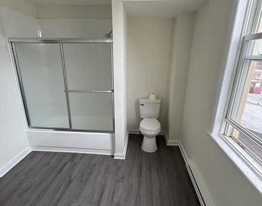 1209 Mechanic Street - Photo Thumbnail 3
