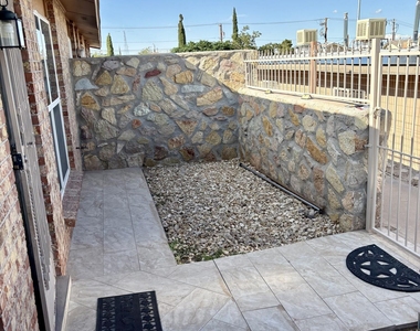 3704 Mcconnell Avenue - Photo Thumbnail 6