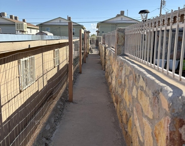 3704 Mcconnell Avenue - Photo Thumbnail 7