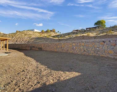 1451 Senda Del Sol Lane - Photo Thumbnail 26