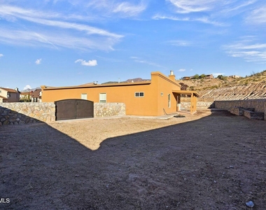1451 Senda Del Sol Lane - Photo Thumbnail 28