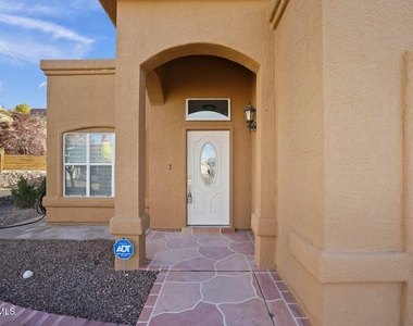 1451 Senda Del Sol Lane - Photo Thumbnail 3