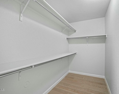 1451 Senda Del Sol Lane - Photo Thumbnail 22