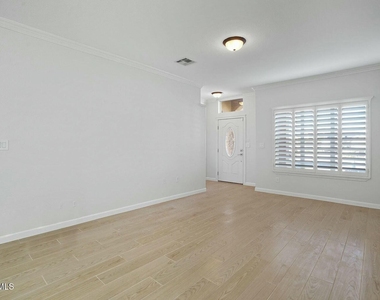 1451 Senda Del Sol Lane - Photo Thumbnail 13