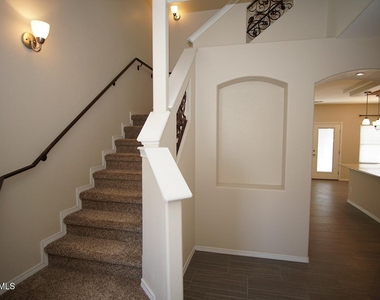 2136 William Caples Street - Photo Thumbnail 1