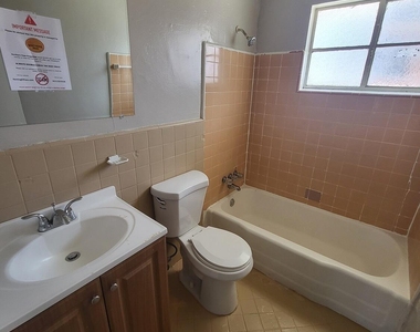 2607 Nations Avenue - Photo Thumbnail 5