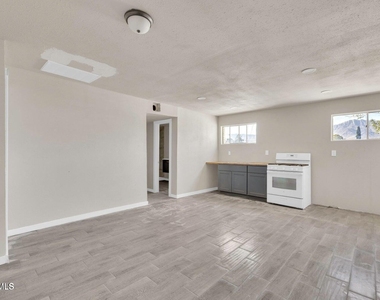 8827 Mount Elbert Drive - Photo Thumbnail 10