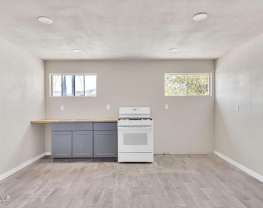 8827 Mount Elbert Drive - Photo Thumbnail 2