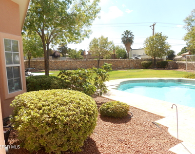 1201 Brown Ridge Place - Photo Thumbnail 37