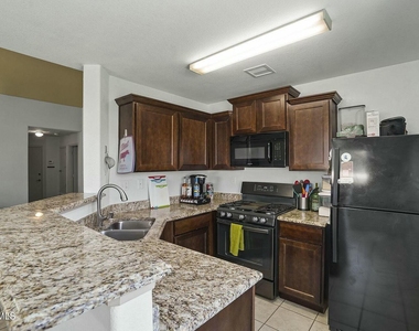 7244 Long Meadow Drive - Photo Thumbnail 9
