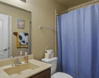 7244 Long Meadow Drive - Photo Thumbnail 11