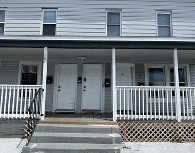 982 Pembroke Street - Photo Thumbnail 12