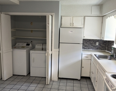 909 Hamilton Avenue - Photo Thumbnail 5