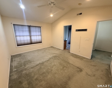 31 Nolan Circle - Photo Thumbnail 9