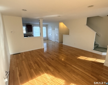 31 Nolan Circle - Photo Thumbnail 2