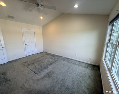 31 Nolan Circle - Photo Thumbnail 7