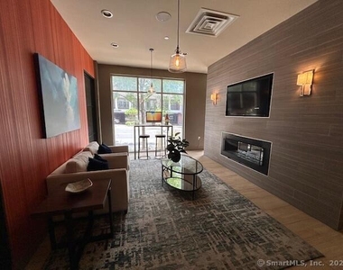 111b Morgan Street - Photo Thumbnail 16
