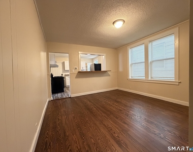 37-41 Jackson Avenue - Photo Thumbnail 4