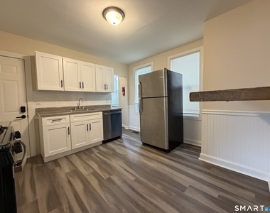 37-41 Jackson Avenue - Photo Thumbnail 6