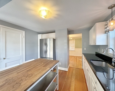84 Sunnyridge Avenue - Photo Thumbnail 2