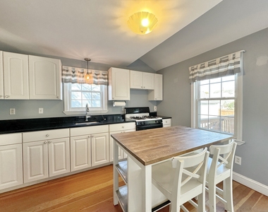 84 Sunnyridge Avenue - Photo Thumbnail 1