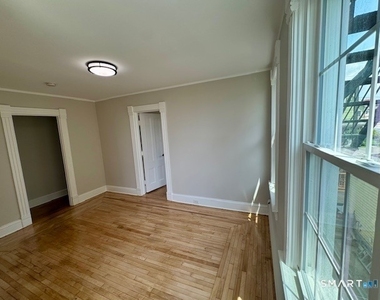 37 Seaview Avenue - Photo Thumbnail 8