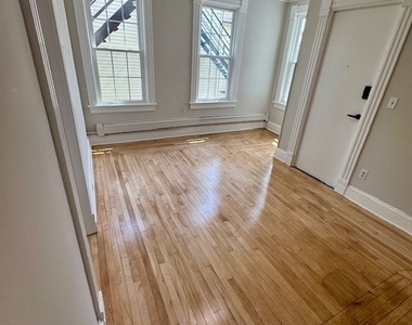 37 Seaview Avenue - Photo Thumbnail 7
