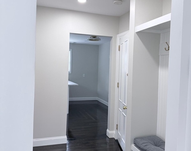 31 Atwater Avenue - Photo Thumbnail 6