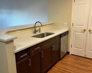 488 Bedford Street - Photo Thumbnail 10