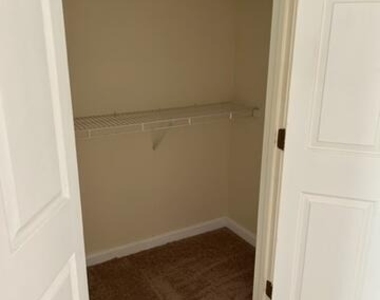 488 Bedford Street - Photo Thumbnail 7