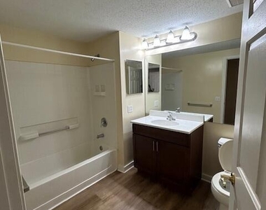 488 Bedford Street - Photo Thumbnail 20
