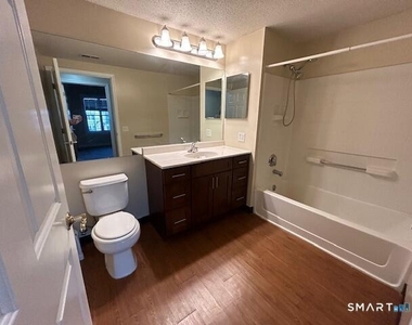 488 Bedford Street - Photo Thumbnail 12