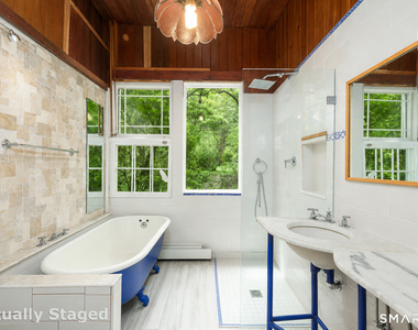 32 West Avenue - Photo Thumbnail 9
