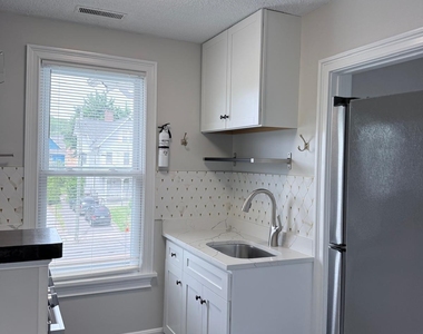 31 Atwater Avenue - Photo Thumbnail 4