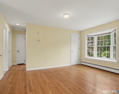 42 County Street - Photo Thumbnail 4