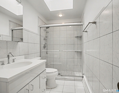 42 County Street - Photo Thumbnail 13