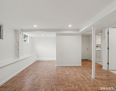 42 County Street - Photo Thumbnail 14